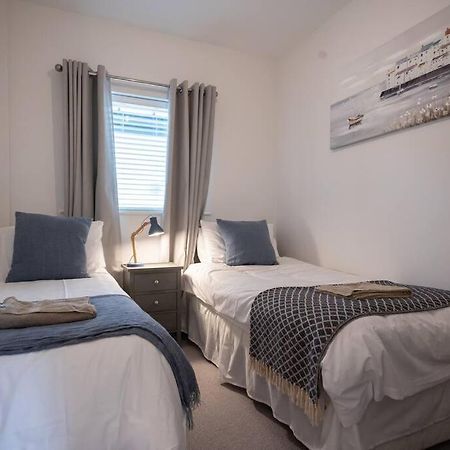 Apartment 25 ~ Nassu Court Westward Ho!  Eksteriør billede